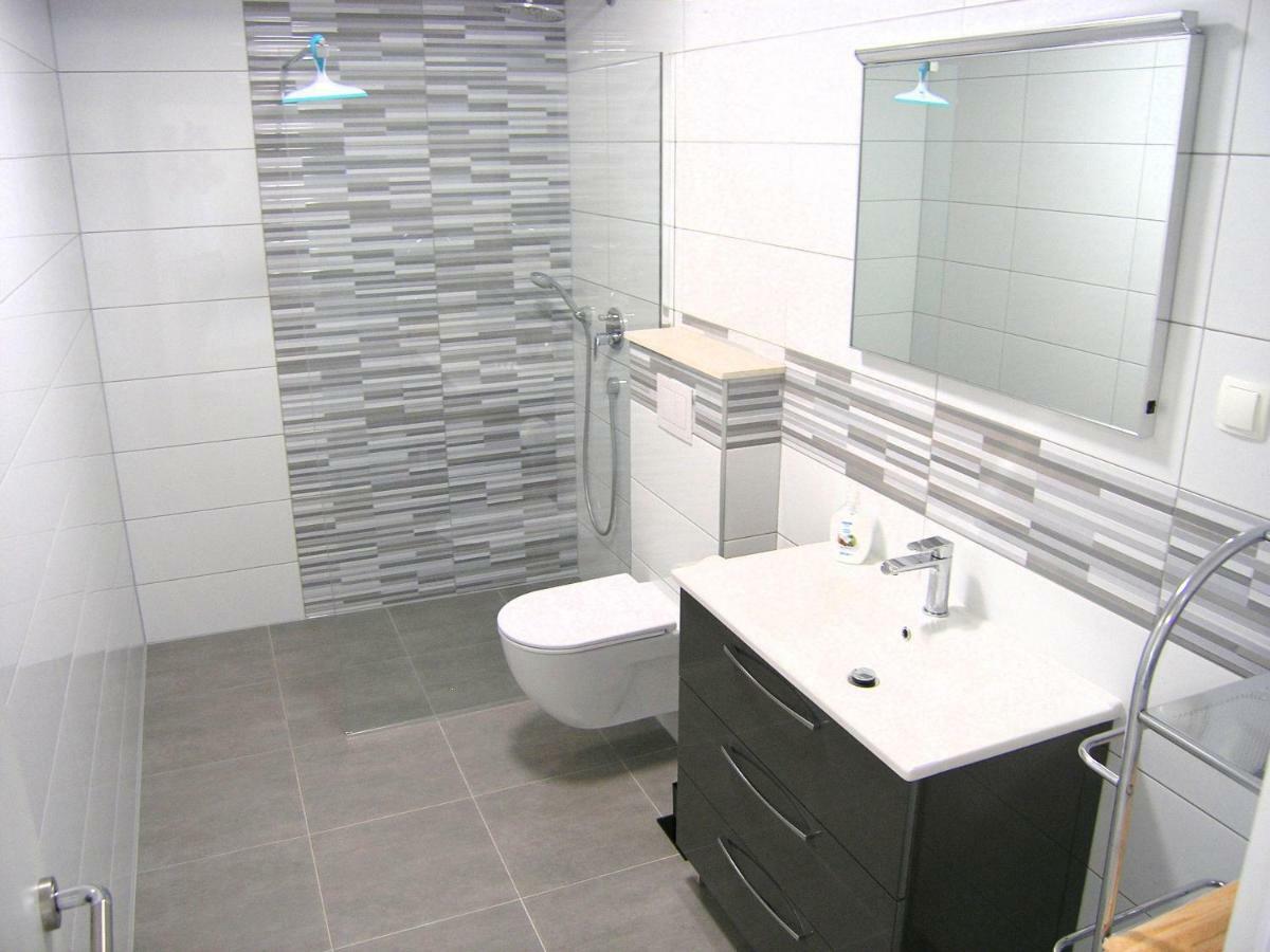 Apartmani Krajinovic Krk Town Exterior foto