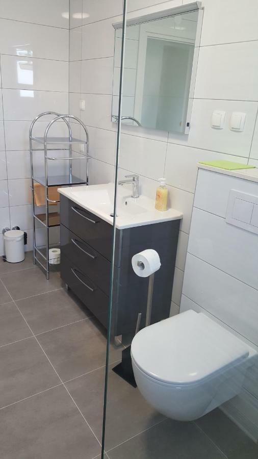 Apartmani Krajinovic Krk Town Exterior foto